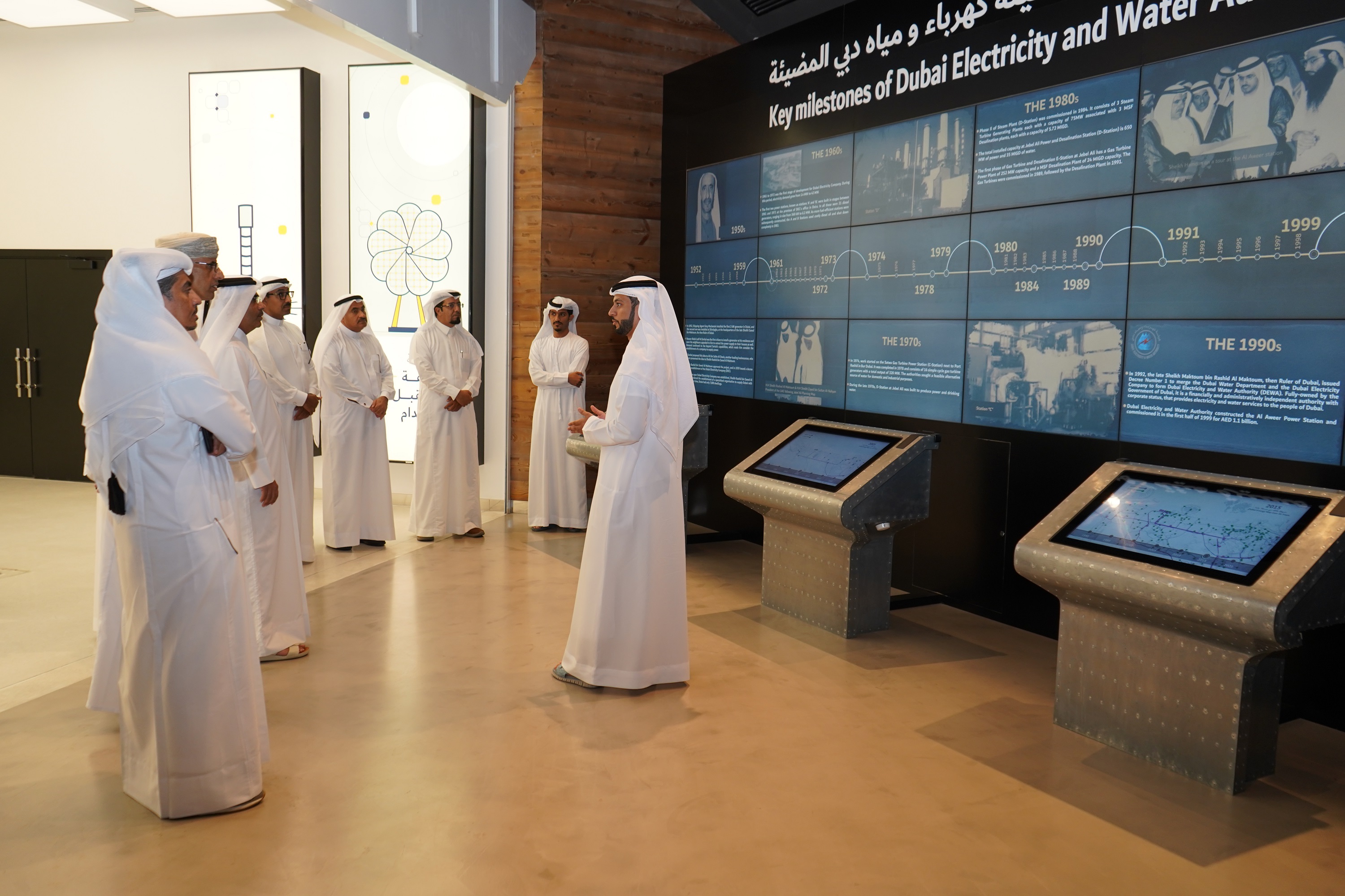 High-level delegation from GCCIA learns about DEWA’s efforts in renewable energy during a visit to the Mohammed bin Rashid Al Maktoum Solar Park High-level delegation from GCCIA learns about DEWA’s efforts in renewable energy during a visit to the Mohammed bin Rashid Al Maktoum Solar Park